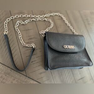 Guess Black Chain Strap Crossbody Purse - Excellent Condition